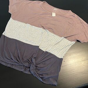 Maurices 24/7 top NWT